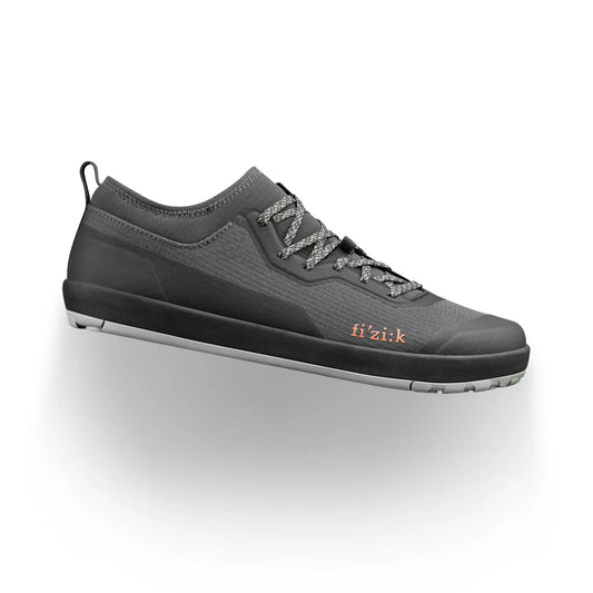 FIZIK VERSOR 2 FLAT mountainbike-sko, grå/sort