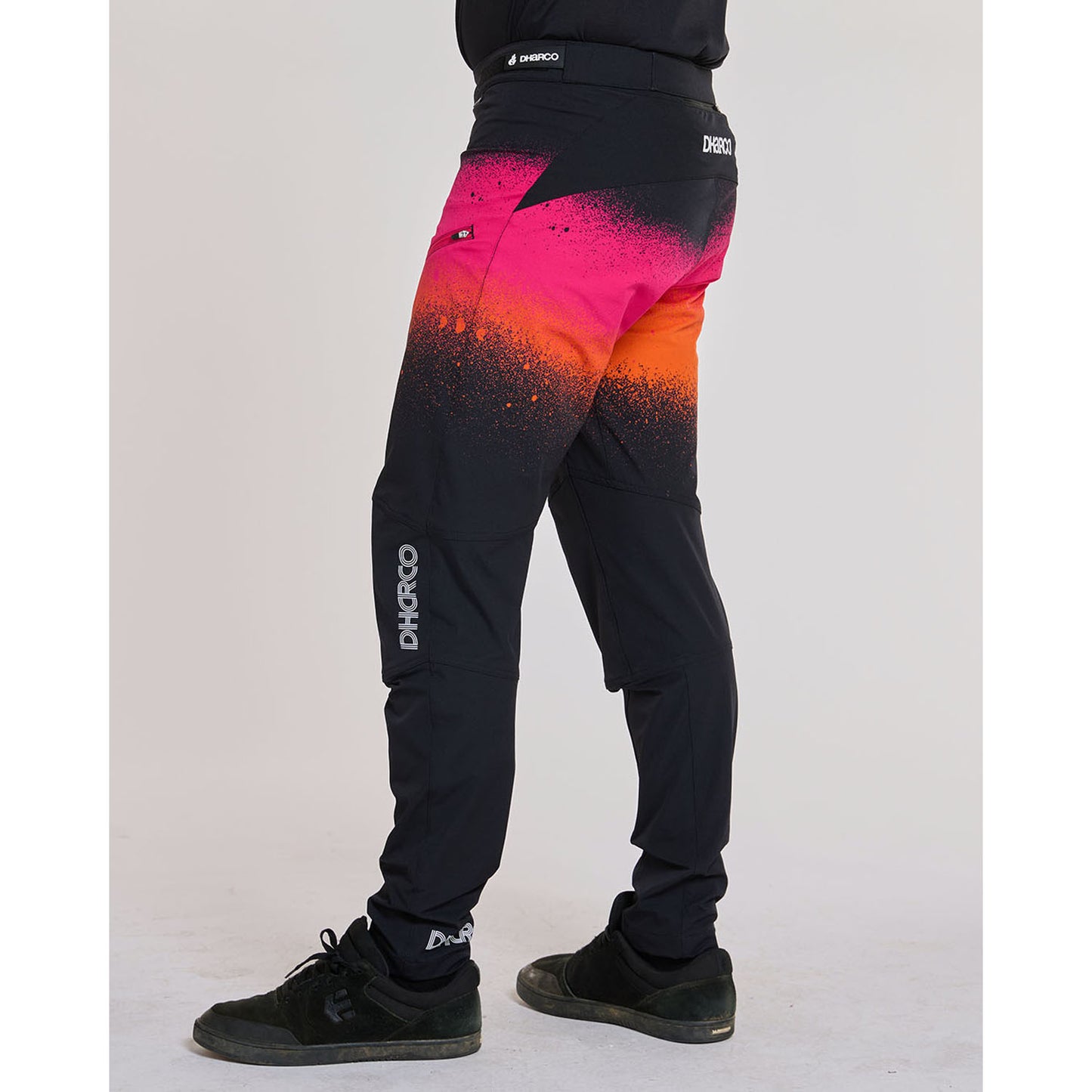 DHARCO GRAVITY BLACK SNAKE Bukser Sort/Orange
