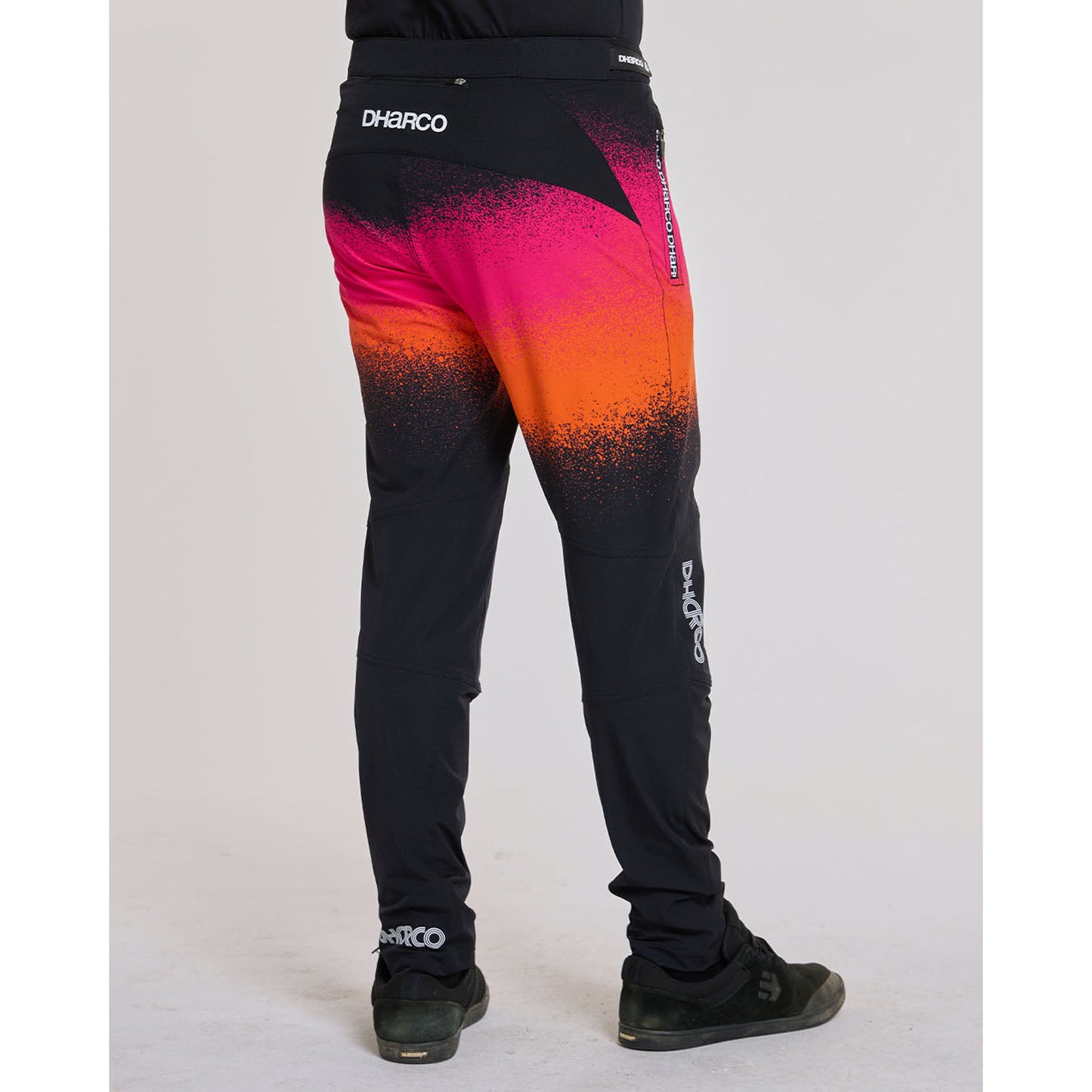 DHARCO GRAVITY BLACK SNAKE Bukser Sort/Orange