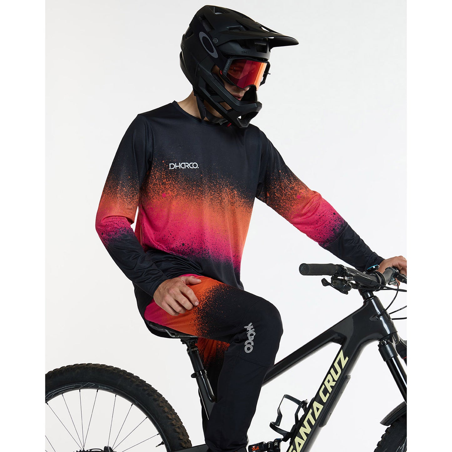 DHARCO GRAVITY BLACK SNAKE Bukser Sort/Orange