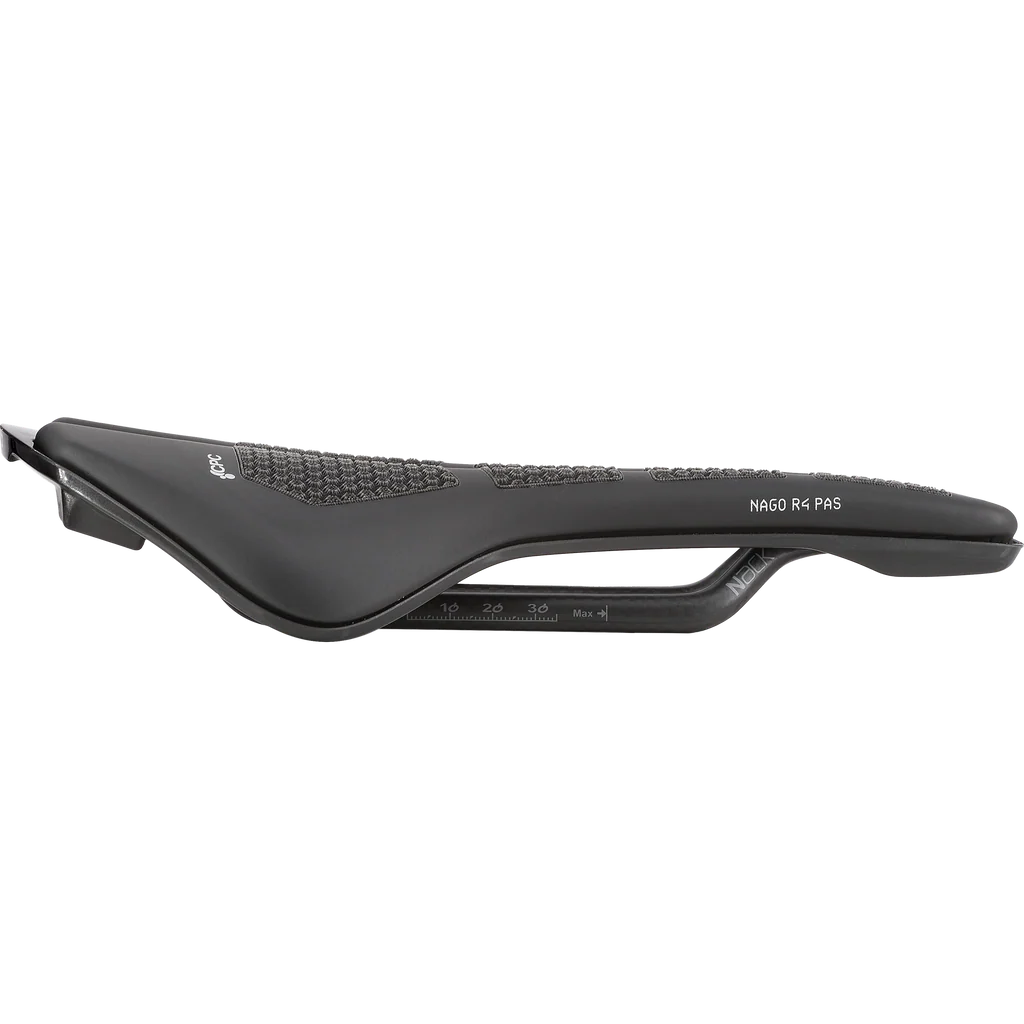 PROLOGO NAGO R4 PAS CPC 137 mm sadel Nack skinner Sort