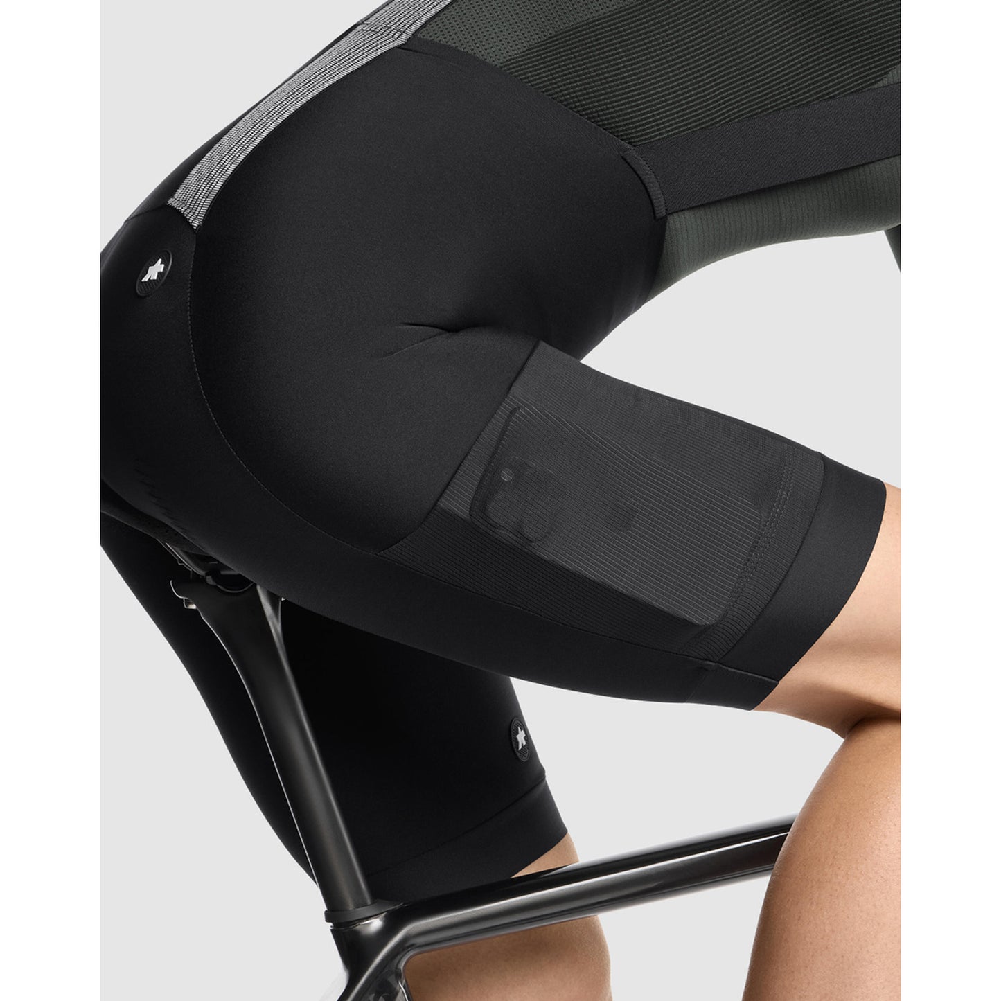 ASSOS TACTICA T5 Women's Black Series Bib Tight