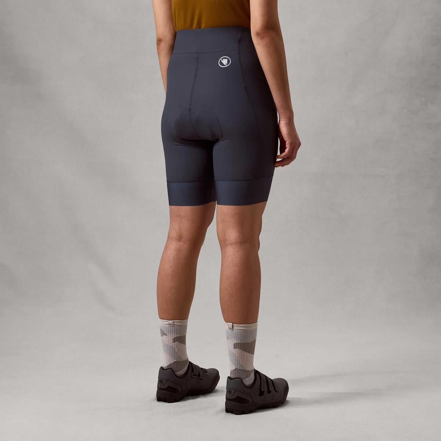 ENDURA LOOP WAIST Carbon Grs Bibshort til kvinder