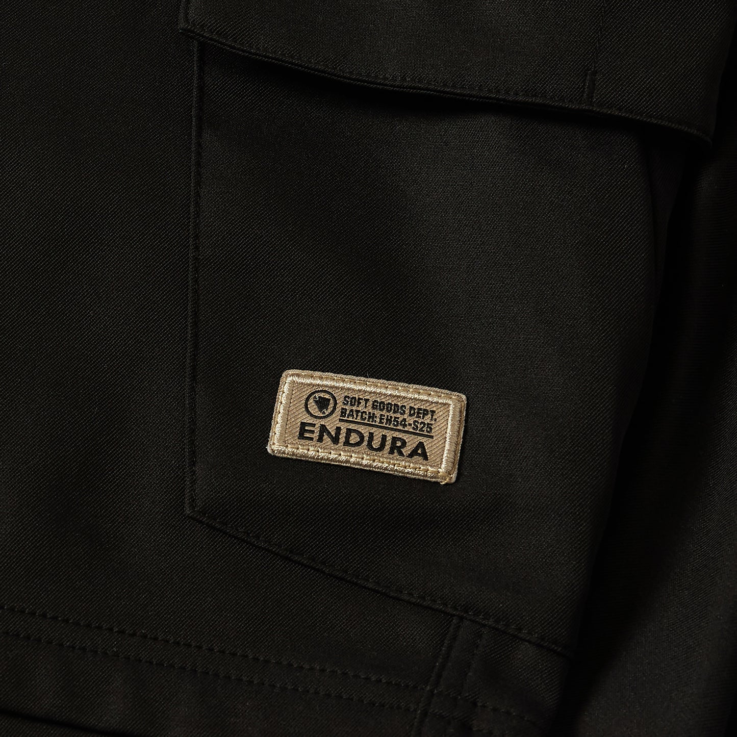 ENDURA LOOP CARGO Shorts Sort