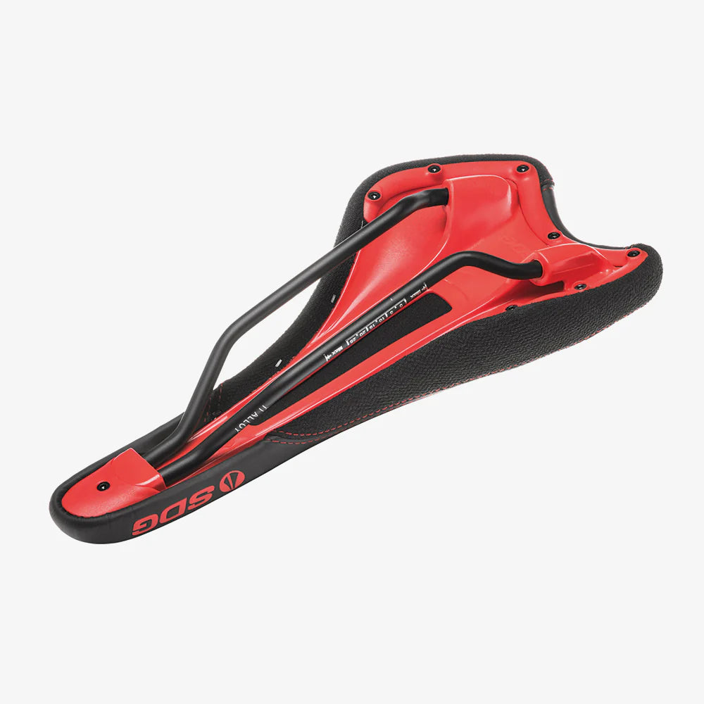 SDG RADAR MTN Rails Titanium-Alu Sadel Sort/Rød