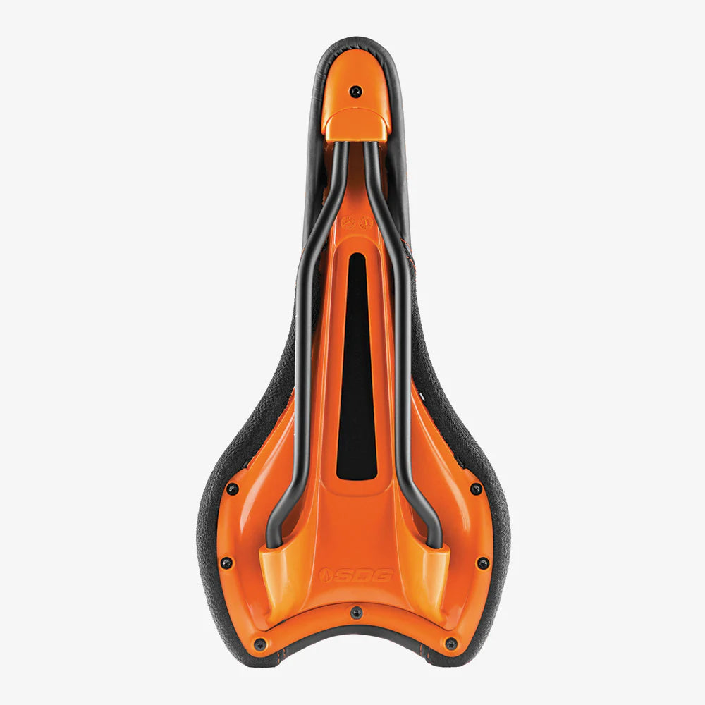 SDG RADAR MTN Rails Titanium-Aluminium Sadel Sort/Orange