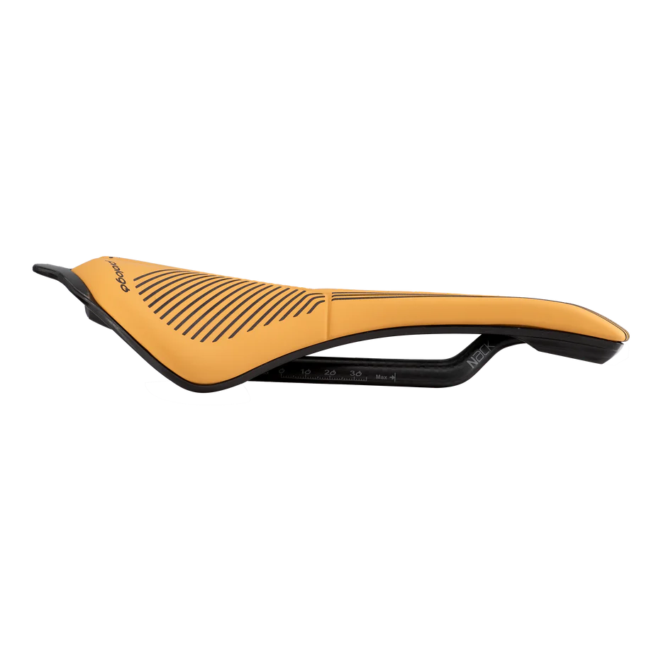 Saddle PROLOGO SCRATCH M5 AGX PAS 147mm Rails Nack Brown