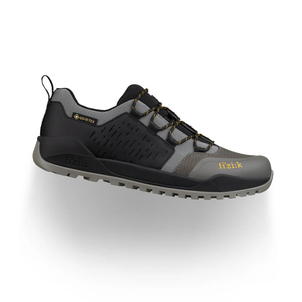 FIZIK TERRA ERGOLACE GTX FLAT mountainbike-sko, grå/sort