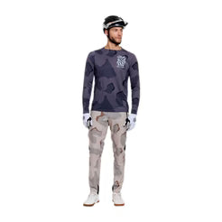 TROY LEE DESIGNS SKYLINE PRO FLOW CAMO Long Sleeve Carbon Jersey