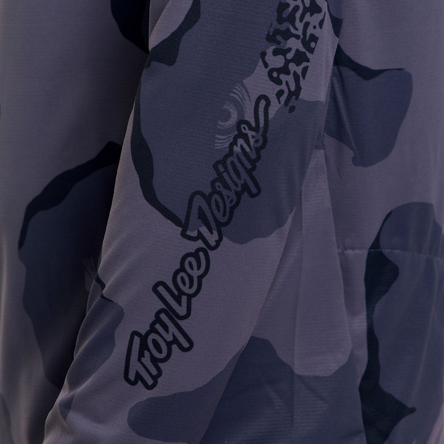 TROY LEE DESIGNS SKYLINE PRO FLOW CAMO Long Sleeve Carbon Jersey