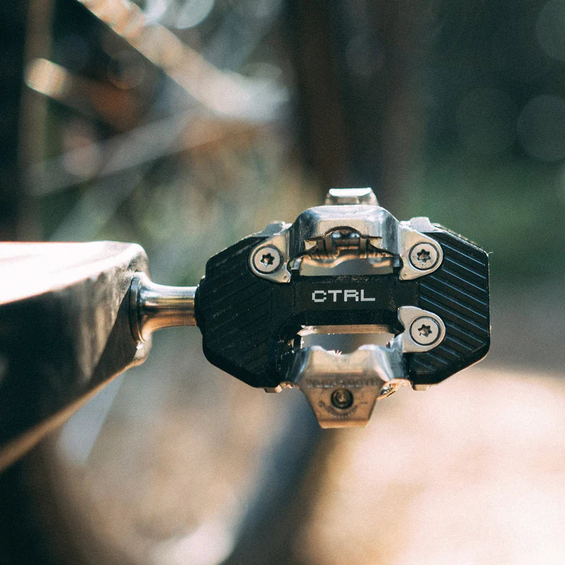 WOLF TOOTH CTRL TRAIL PERFORMANCE Clipless Pedals, Gold