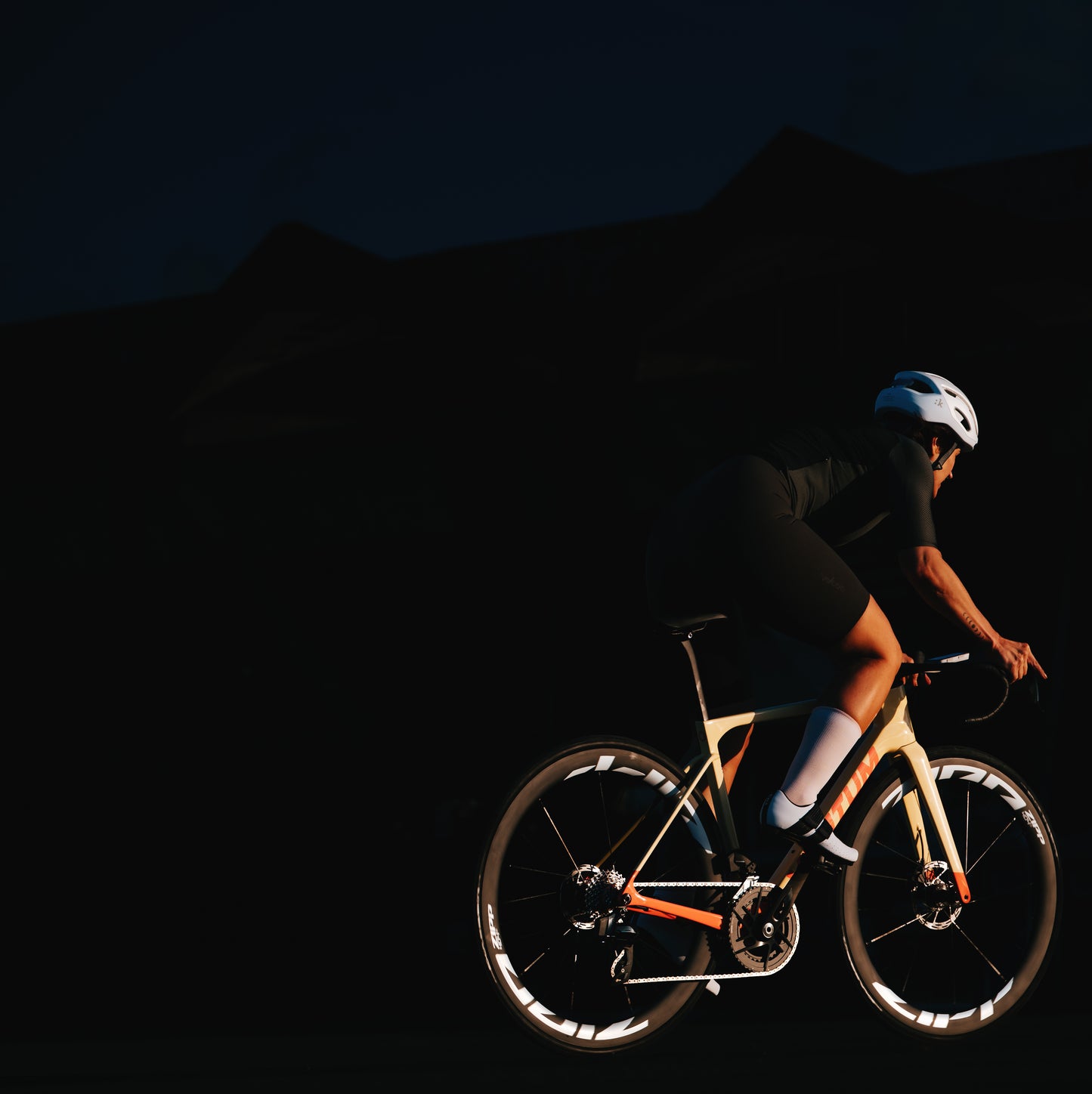 ZIPP 404 S A1 hvidt forhjul
