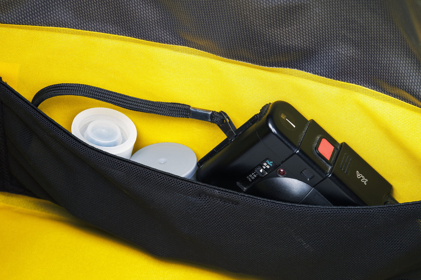 APIDURA EXPEDITION FRONT RACK PACK 20 L styrtaske Sort