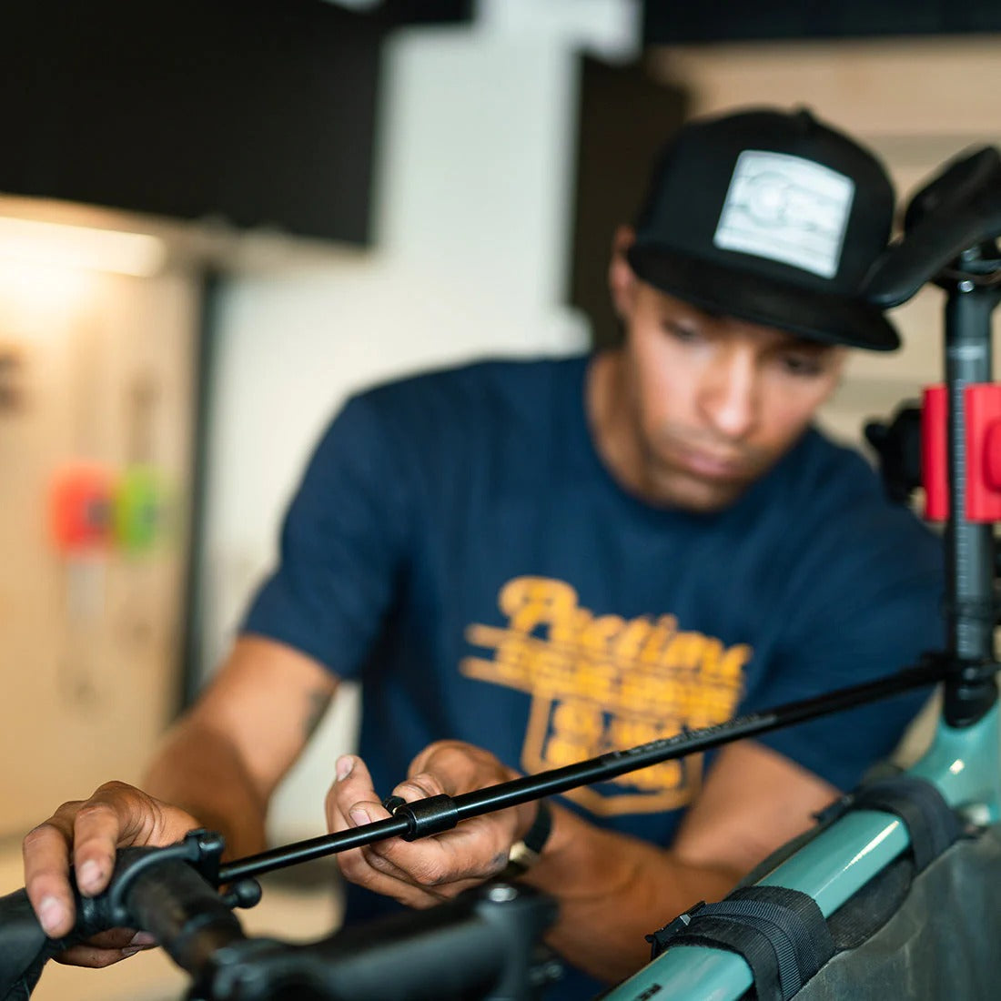 FEEDBACK handlebar holder