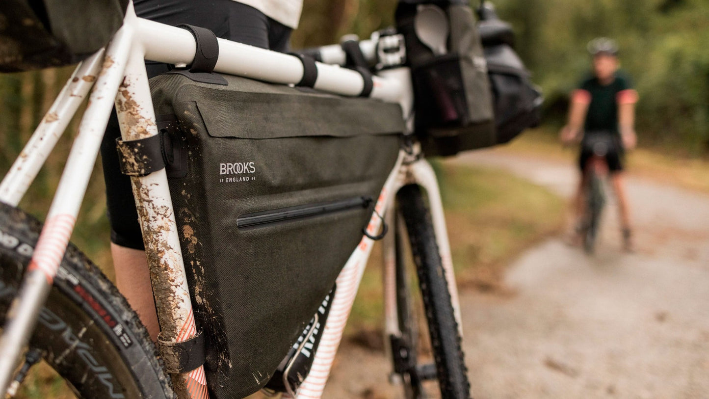 BROOKS SCAPE 5L rammekasse sort