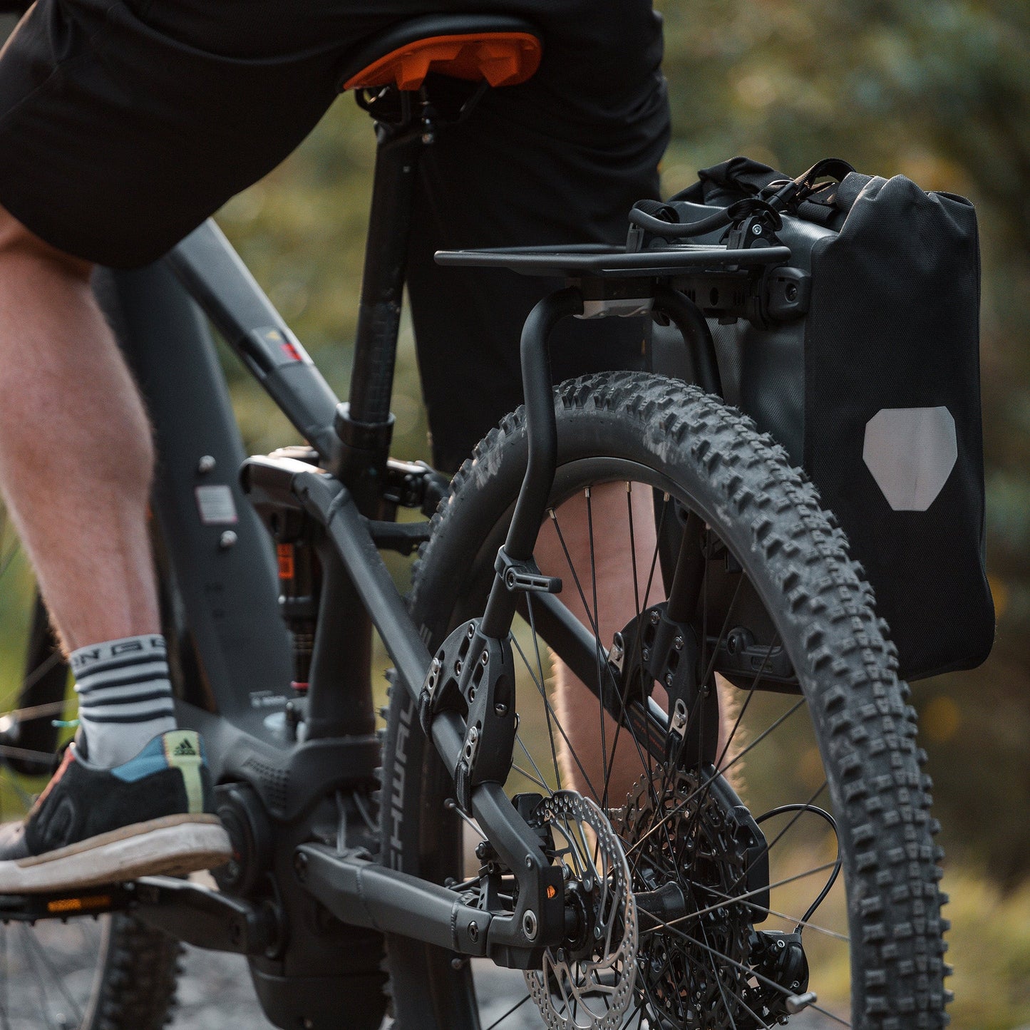 Bagagebærer bagpå med universalstøtte til AEROE Spider-tasker