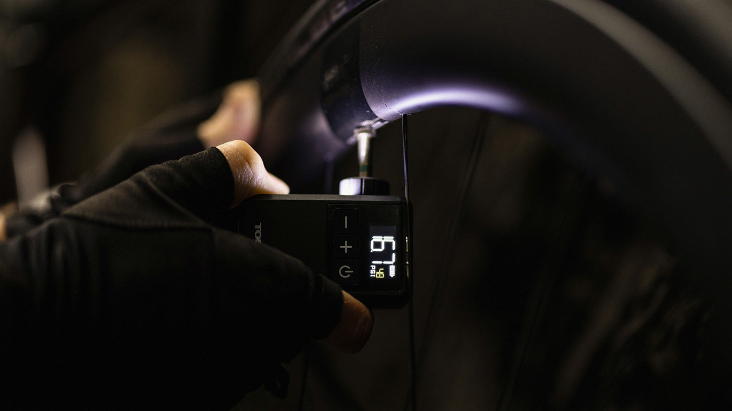 TOPEAK E-BOOSTER DIGITAL MINI Mini elektrisk pumpe