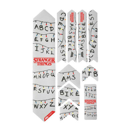 ALL MOUNTAIN STYLE EXTRA stelbeskytter Stranger Things Lights Sort