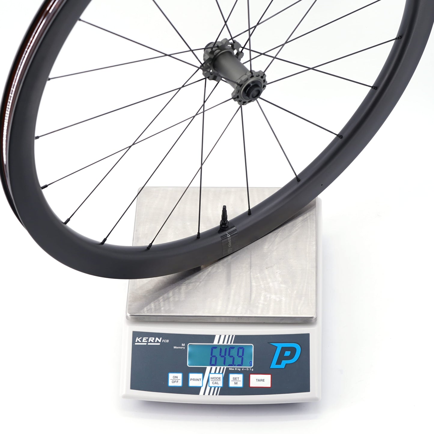Et par SCOM AERO Tubeless Ready-hjul (Center Lock)