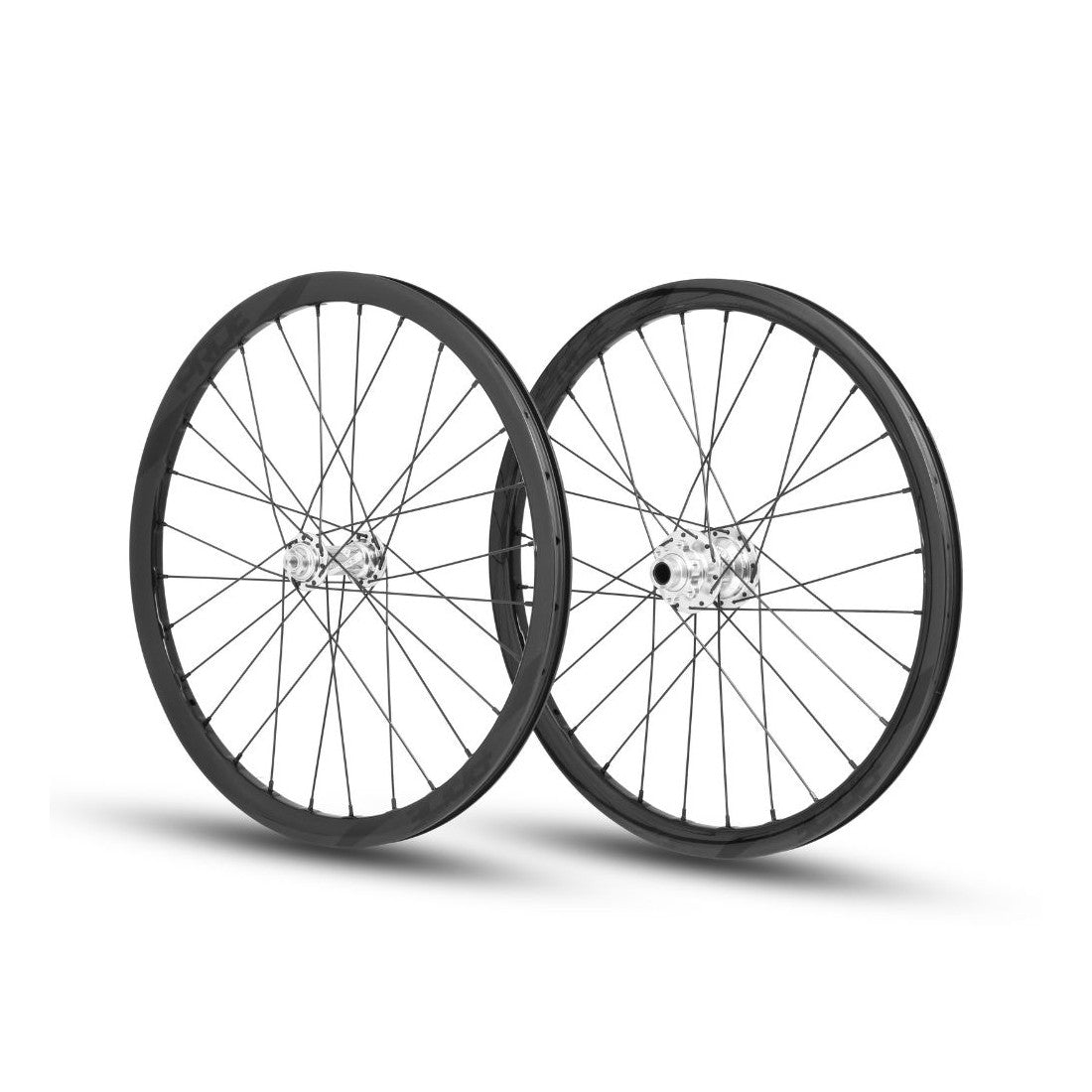 PRIDE 20" (451mm) Carbone Wave Gloss Black Disc Pride Control Axes 10/15mm Polish hjulsæt