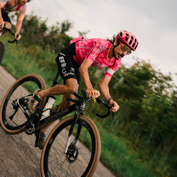 VITTORIA Terreno Pro T50 Mixed 700x40c Gravel Race Natural Tubeless Ready Soft Beige Q2 2025 tire